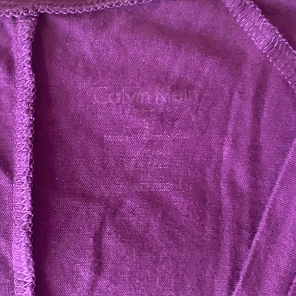 Calvin Klein top - Picture 3 of 10